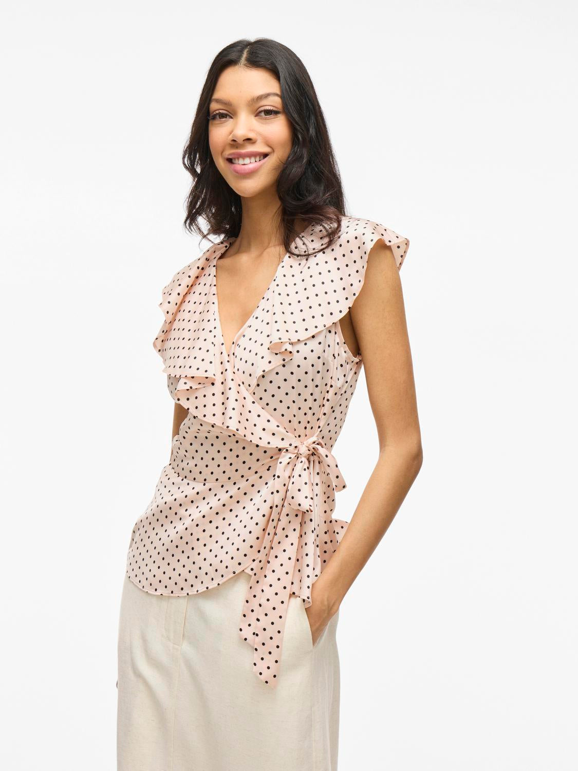 model_shot-front